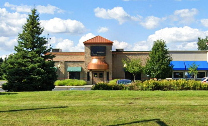 Bennigans - Grand Rapids - 5039 28Th St Se (newer photo)